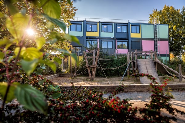 Vackra, moderna designlösningar som omformar modulbyggnader
