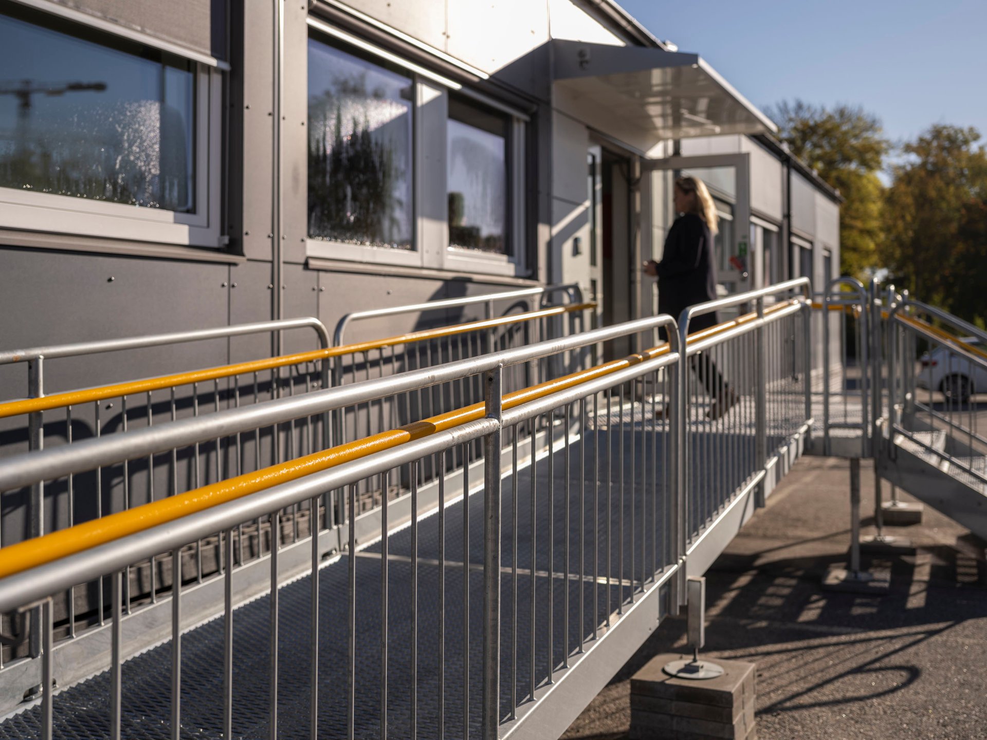 <span id="hs_cos_wrapper_name" class="hs_cos_wrapper hs_cos_wrapper_meta_field hs_cos_wrapper_type_text" style="" data-hs-cos-general-type="meta_field" data-hs-cos-type="text" >Energieffektiv arbetsplats på Karlberg</span>