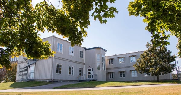 Det flexibla skiktet som stöttar samhällets byggnader