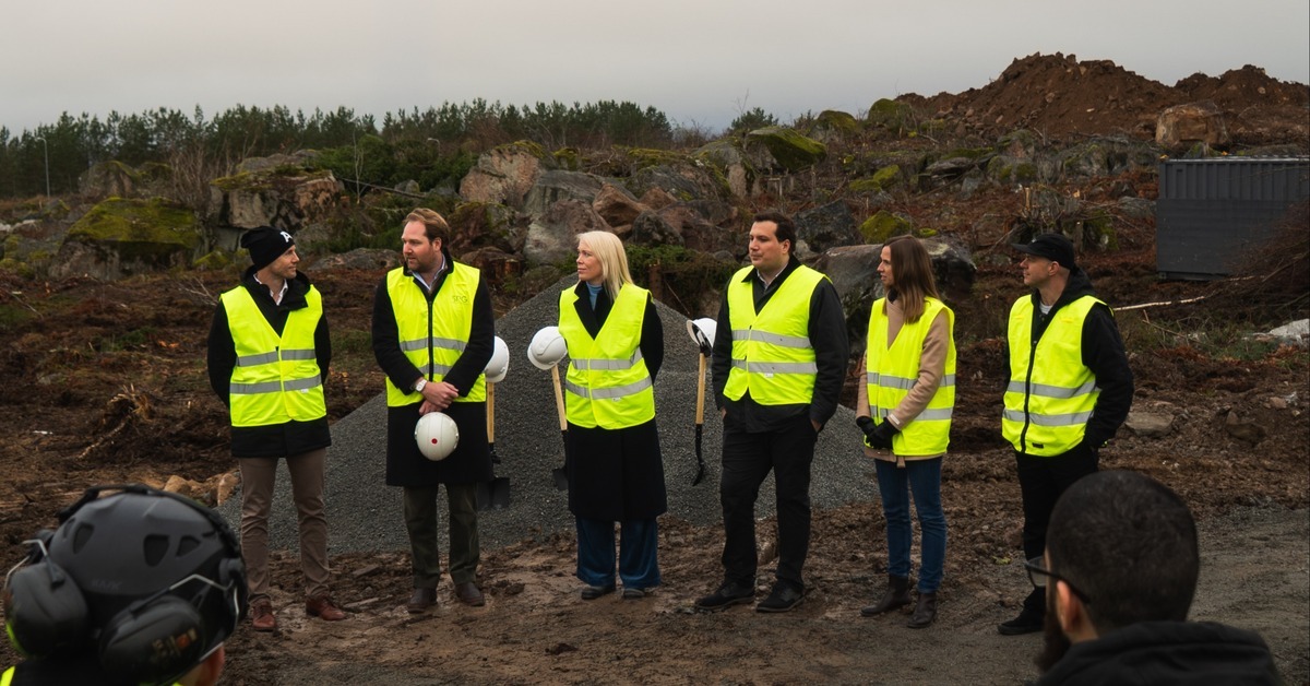 <span id="hs_cos_wrapper_name" class="hs_cos_wrapper hs_cos_wrapper_meta_field hs_cos_wrapper_type_text" style="" data-hs-cos-general-type="meta_field" data-hs-cos-type="text" >Första spadtaget för ny anläggning i Uppsala</span>